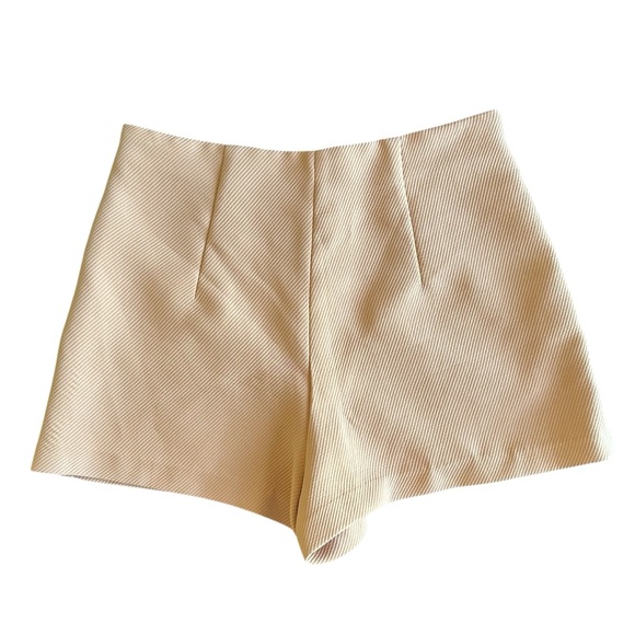 Forever 21 • High Waist Tan Shorts With Pockets • Size M - Picture 9 of 11